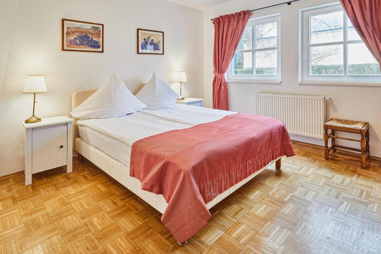 Gutshotel Baron Knyphausen Eltville am Rhein Екстер'єр фото